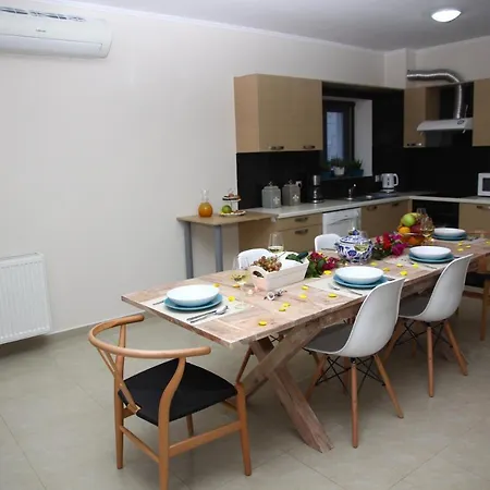 Cretan Beach Hersonissos Luxury Villa * Hersonissos (Crete)